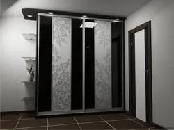 Кіріктірілген купе есіктері дәліздегі фотосурет