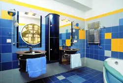 Banyoning ichki qismidagi ko'k devor