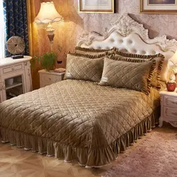 How to choose a bedspread for your bedroom interior