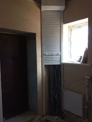 Закрыть трубу в прихожей фото
