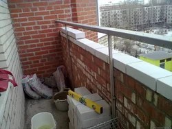 Лоджиялардағы кірпіштің фотосы