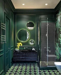 Bath interior in emerald color