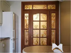 Put a photo of the door to the kitchen