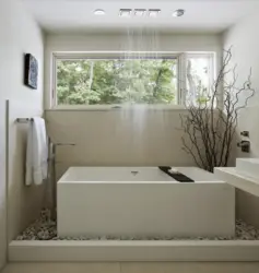 Rectangular bathtub in the interior