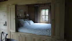 Window seat in the bedroom photo
