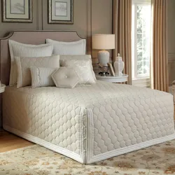 Bedspread Photo