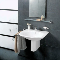 Tulip bathroom design