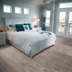 Laminate color photo in the bedroom