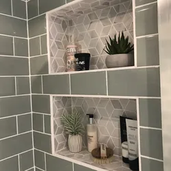 Bath design with built-in shelves