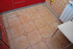 Фото полов из плитки для маленькой кухни