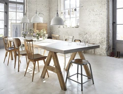 Mətbəx interyerində loft masasının fotoşəkili