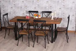 Mətbəx interyerində loft masasının fotoşəkili