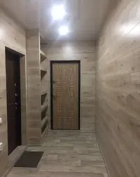 Стена из ламината в интерьере прихожей фото дизайн