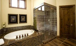 Interiors of tiled walls in the bathroom
