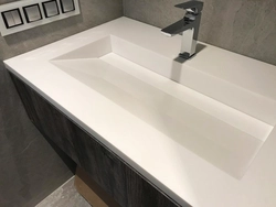 Танӯраи дар countertop санг дар акс ҳаммом