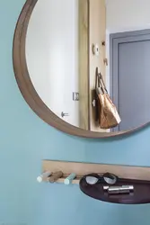 Koridorda fotoşəkildə bir güzgü necə asmaq olar