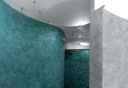 Мокрый шелк в интерьере кухни