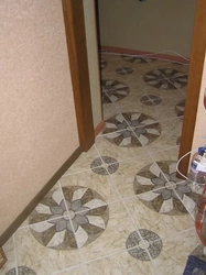 How to lay tiles in the hallway photo