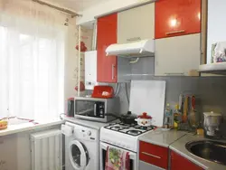 Kitchen design small 5 sq.m. with column