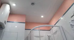 Столь у ваннай з выцяжкай фота