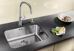 Mətbəx fotoşəkili üçün yeraltı lavabo