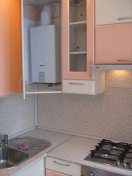 Kitchen in Khrushchev with a column design photo 5 sq.m.