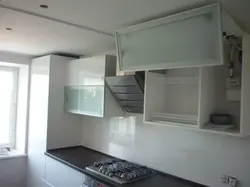 Kombi və divan ilə mətbəx dizaynı
