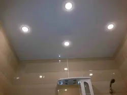 Столь у ваннай свяцільні фота дызайн