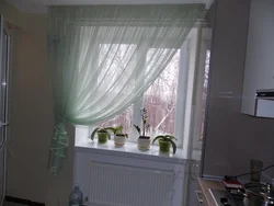 Цюль на ўсё акно ў кухню фота
