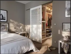 Yotoqxonaning ichki eshiklari fotosurati