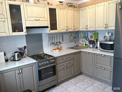 Modern corner kitchens in gray tones photo