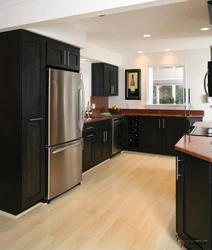 Kitchen design with freestanding refrigerator