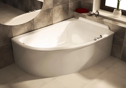Bathroom design with semicircular bathtubs