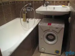Banyoda fotoşəkildə bir lavabo necə qurulacaq