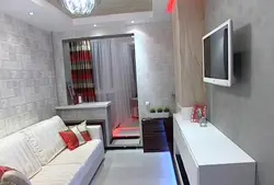 Panel Evin Balkon Fotoşəkili Olan Bir Mənzildə Oturma Otağının Dizaynı