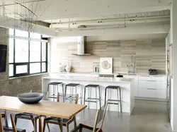 Loft interyerində mətbəx üçün önlük