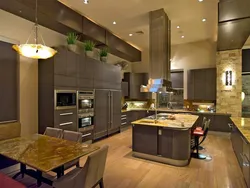 Kitchen with 3 meter ceilings design