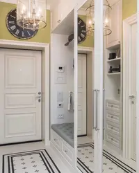 Дизайн прихожей в сталинке