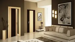 Color of interior doors in apartment interior