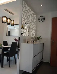 How to separate the kitchen from the hallway photo