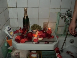 Романтик в ванной фото
