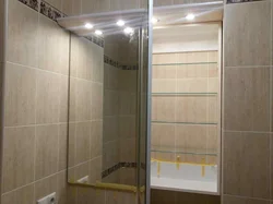 Убудаваныя шафы ў ванну фота