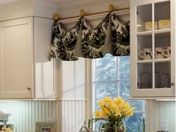 DIY short curtains for the kitchen photo