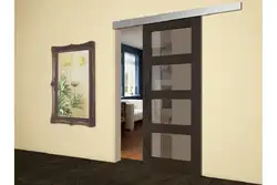 Mənzildə daxili kupe qapısının şəkli