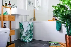 Bath design with palm trees