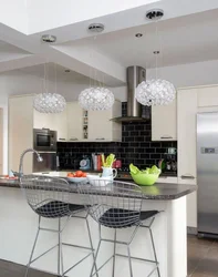 Chandeliers муосир барои ошхона дар тарҳи акс сабки муосир