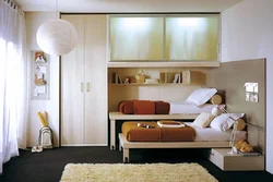 How to arrange furniture in a small bedroom photo