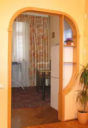 Ас үйге апаратын есікті безендірудің фотосы