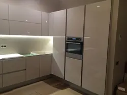 Tutacaqları olmayan müasir mətbəxlərin fotoşəkilləri