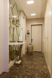 Koridor koridor dizaynında güzgü
